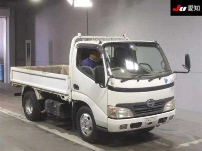 HINO DUTRO TRUCK