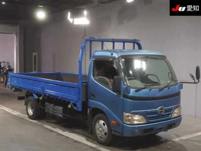 HINO DUTRO TRUCK