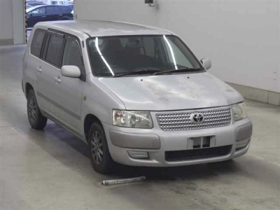 TOYOTA SUCCEED VAN