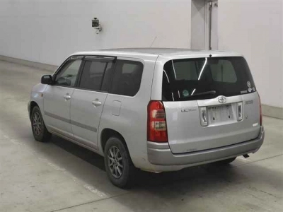 TOYOTA SUCCEED VAN