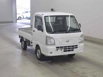 NISSAN NT100 CLIPPER