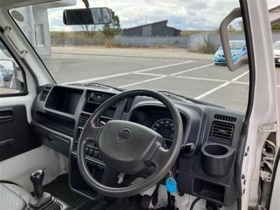 NISSAN NT100 CLIPPER