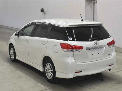 TOYOTA WISH