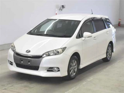 TOYOTA WISH
