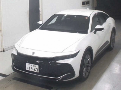 TOYOTA CROWN CROSSOVER