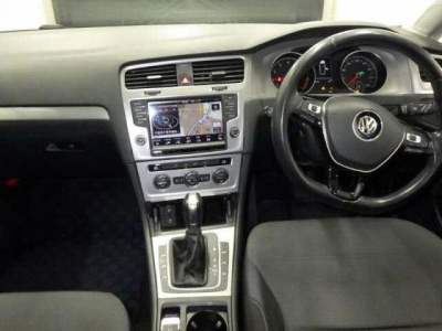 VOLKSWAGEN GOLF VARIANT