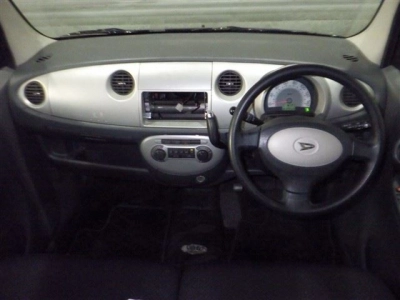 DAIHATSU MOVE LATTE
