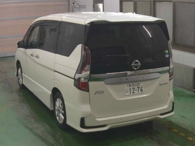 NISSAN SERENA