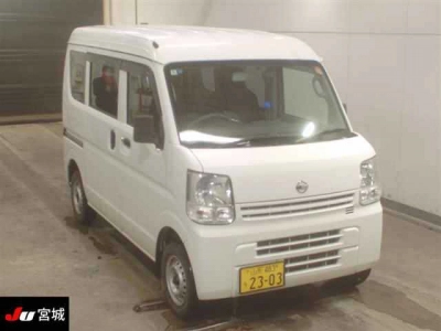 NISSAN NV100 CLIPPER