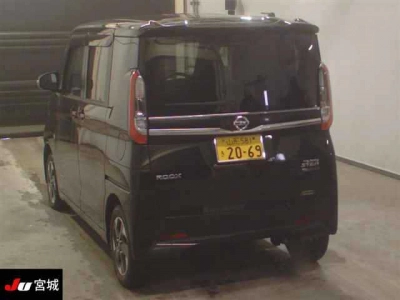 NISSAN ROOX