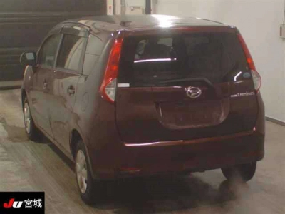 DAIHATSU BOON LUMINAS