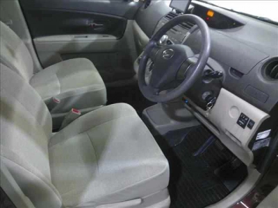 DAIHATSU BOON LUMINAS