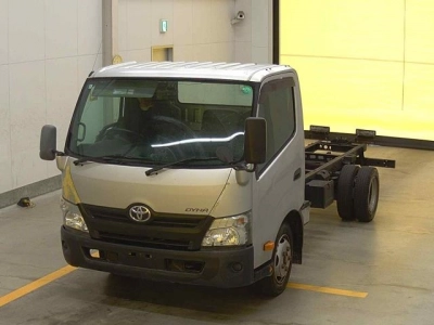 TOYOTA DYNA