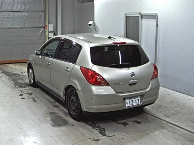 NISSAN TIIDA