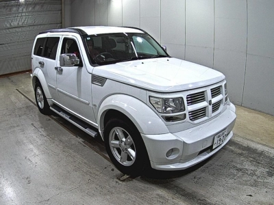 DODGE NITRO