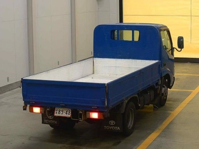 TOYOTA DYNA