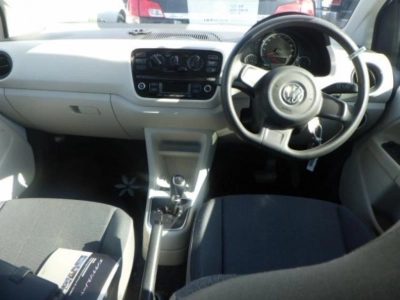 VOLKSWAGEN UP!