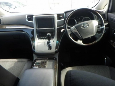 TOYOTA VELLFIRE HYBRID