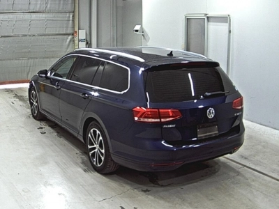 VOLKSWAGEN PASSAT VARIANT