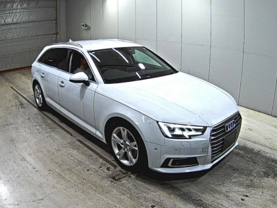 AUDI A4 AVANTE