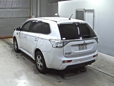 MITSUBISHI OUTLANDER PHEV