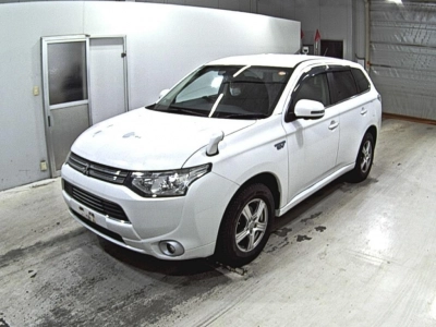 MITSUBISHI OUTLANDER PHEV