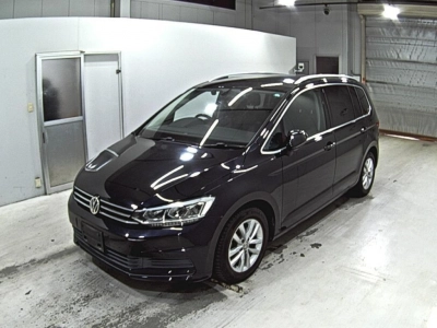 VOLKSWAGEN GOLF TOURAN