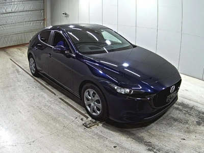 MAZDA MAZDA3 FASTBACK