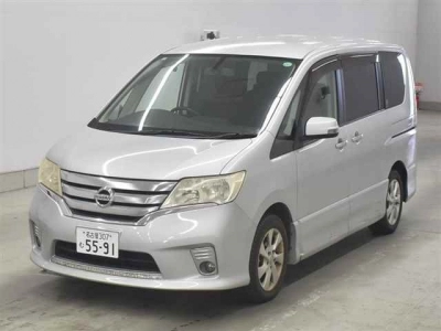 NISSAN SERENA