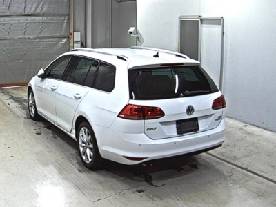 VOLKSWAGEN GOLF VARIANT