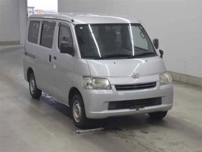 TOYOTA LITE ACE VAN