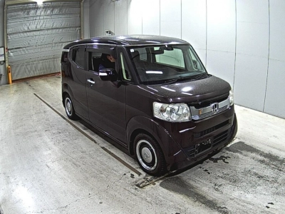 HONDA N-BOX SLASH