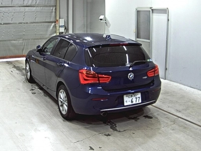 BMW 1 SERIES