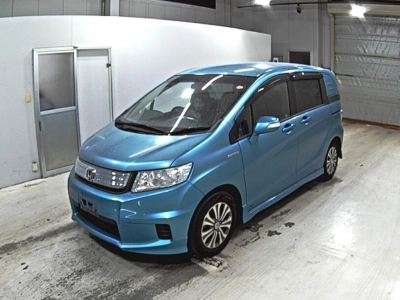 HONDA FREED SPIKE HYBRID
