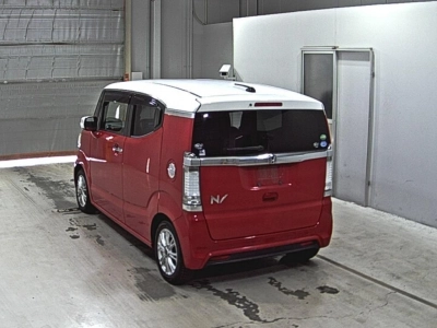 HONDA N-BOX SLASH