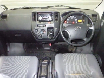 TOYOTA LITE ACE VAN
