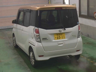 NISSAN DAYZ ROOX