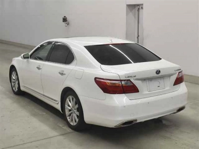 LEXUS LS