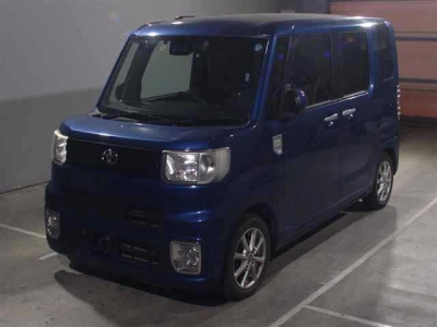 TOYOTA PIXIS MEGA