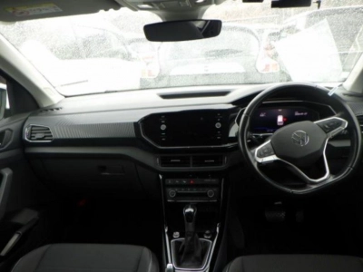 VOLKSWAGEN T-CROSS