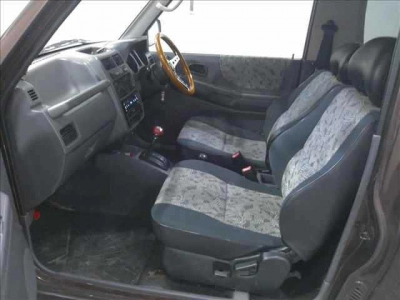 MITSUBISHI PAJERO MINI