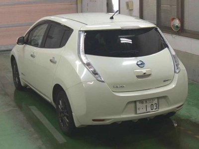 NISSAN LEAF