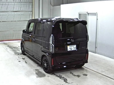 HONDA N BOX CUSTOM