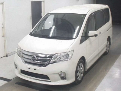 NISSAN SERENA