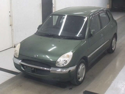 DAIHATSU STORIA