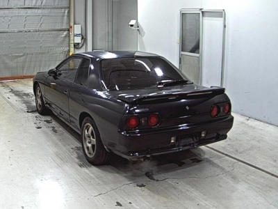 NISSAN SKYLINE