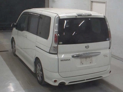 NISSAN SERENA