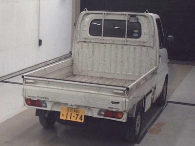 NISSAN CLIPPER
