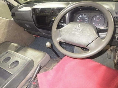 MITSUBISHI DELICA WAGON