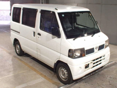 NISSAN CLIPPER